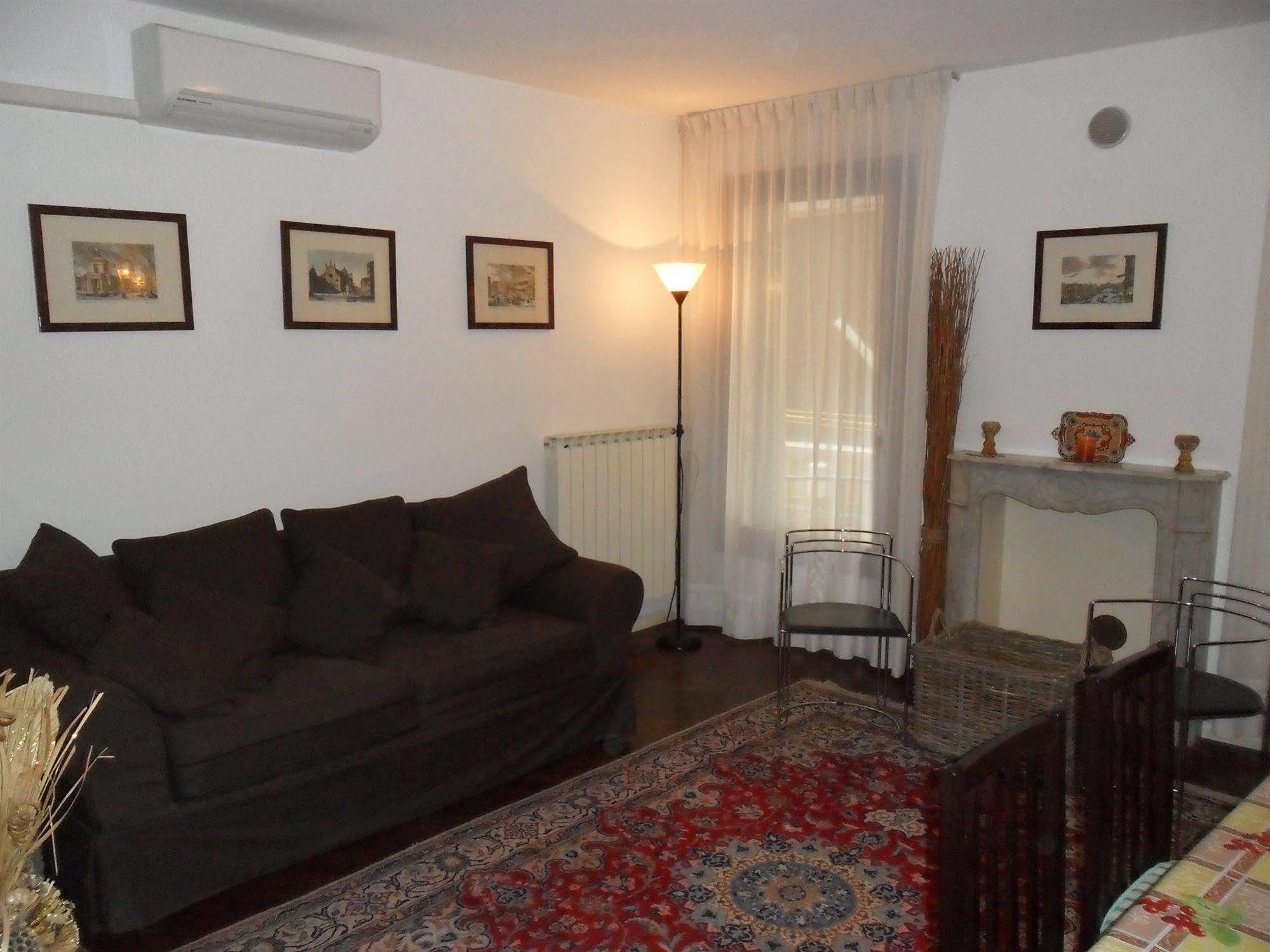 Sunny Apartment *